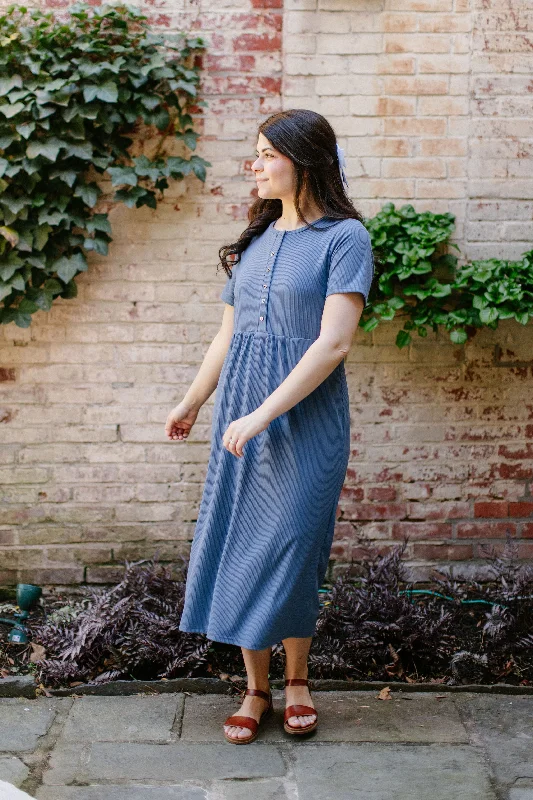 'Heidi' Nursing Friendly Ribbed Knit Dress