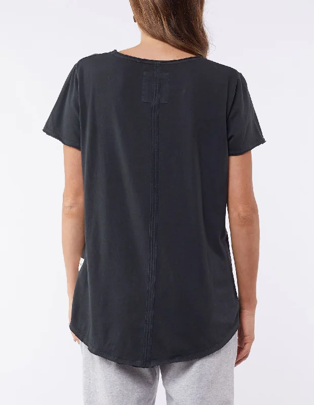 Elm Fundamental Vee Tee Washed Black