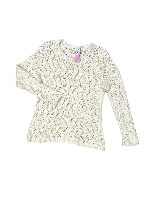 Sweater By Akemi And Kin In Ivory, Size: M