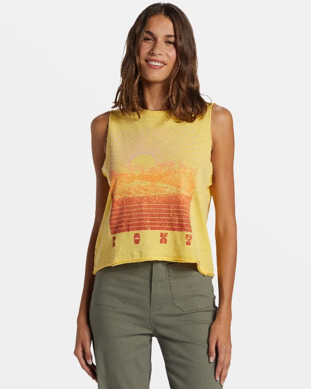 Paradise Peaks HLMT 2.0 Cropped Tank Top - Cornsilk